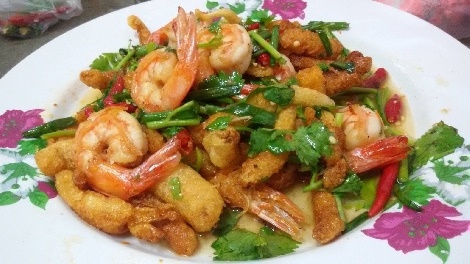 ยำกระเพาะปลา-กุ้งกรอบ สูตรอาหาร วิธีทำ แม่บ้าน