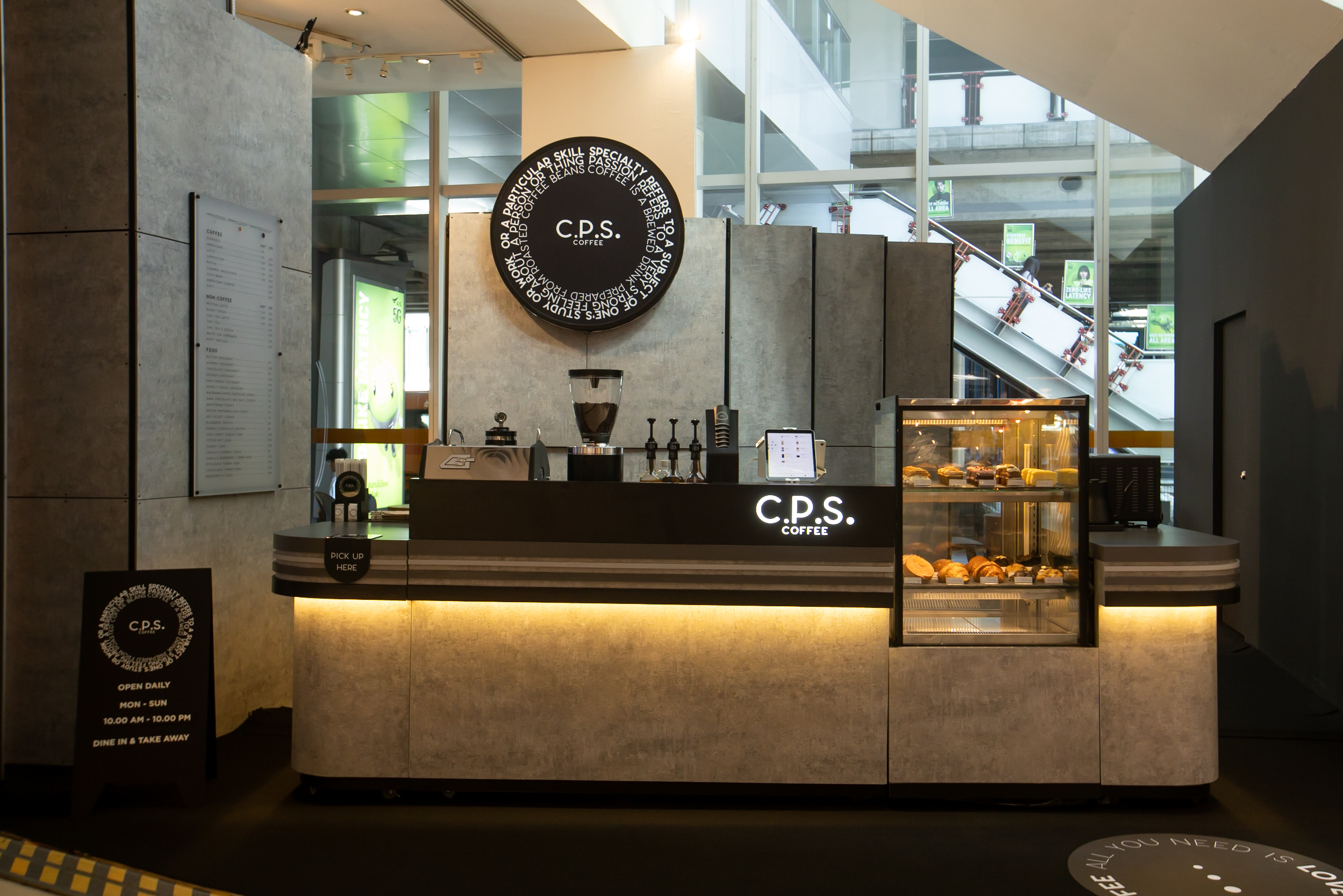 เปิดแล้ววันนี้! C.P.S. COFFEE ป๊อปอัพสโตร์ดีไซน์เท่  พร้อมเช็คอินกันได้ที่ชั้น G ศูนย์การค้าสยามพารากอน 