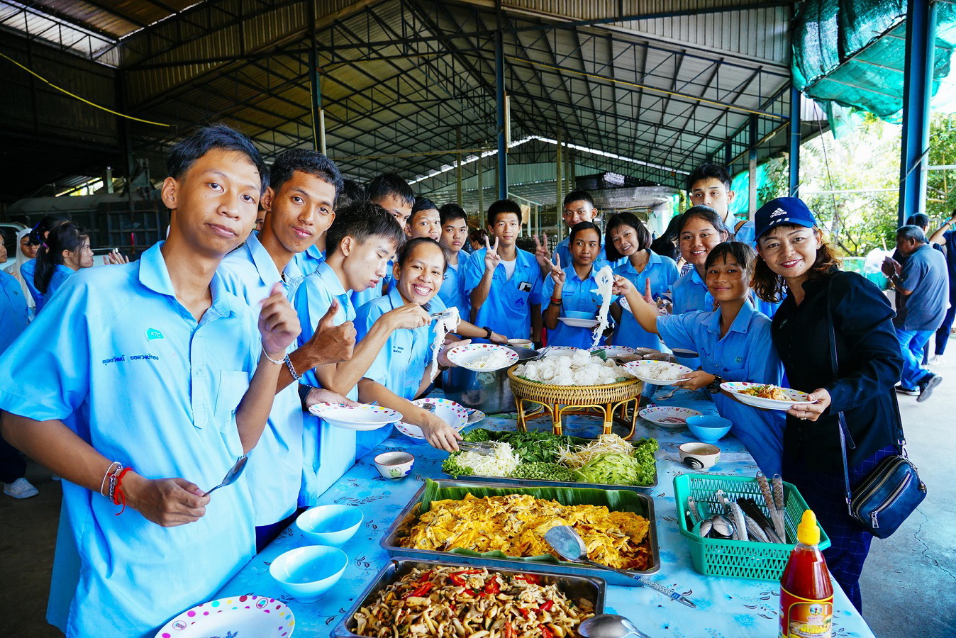 เคทีซีผนึกเศรษฐเสถียรฯ แถลงข่าวเปิดโครงการ “เรียนรู้ ต่อยอด ยั่งยืน” เสริมหลักสูตรการเรียนเพื่อน้องบกพร่องทางการได้ยิน