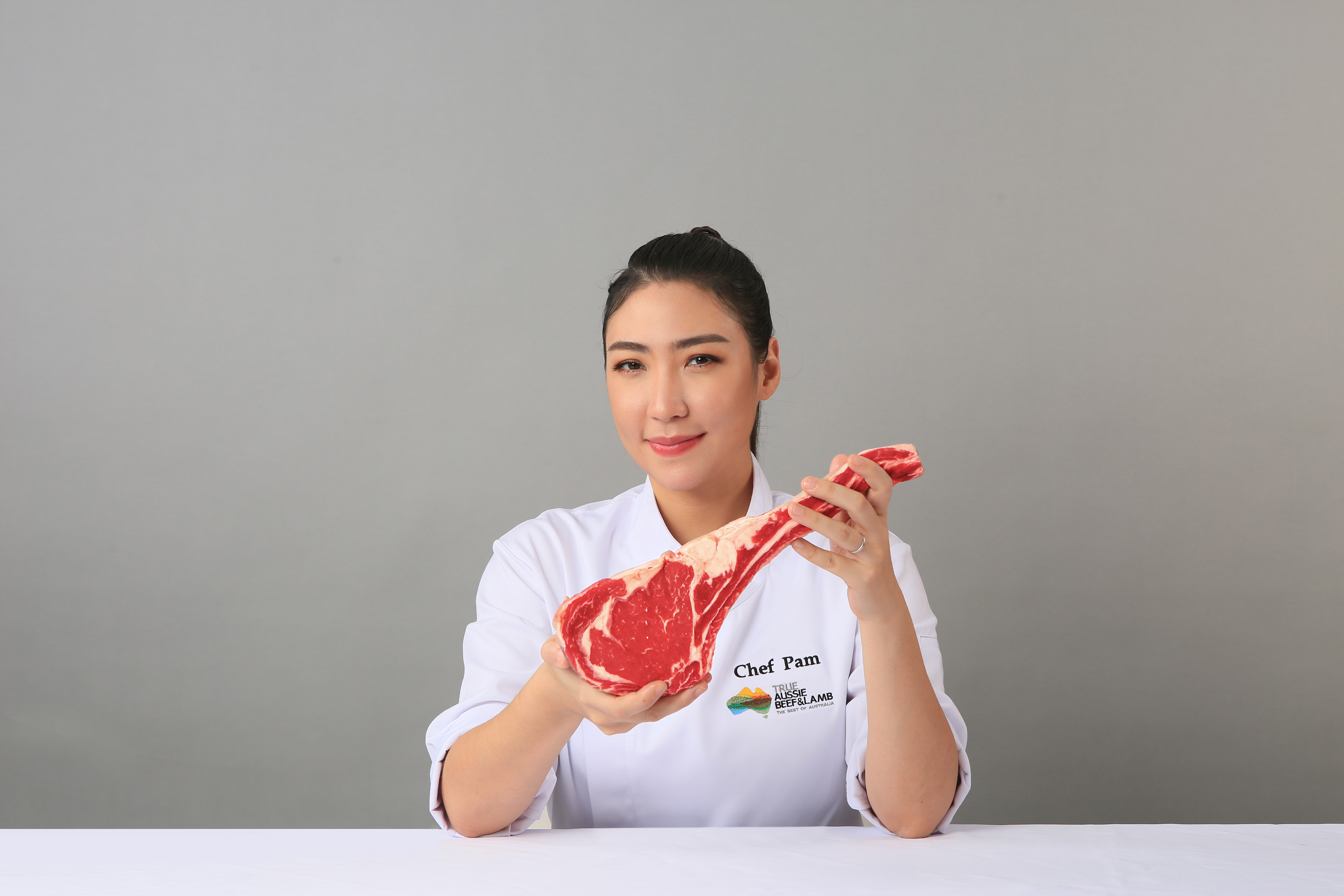 เชฟแพม-พิชญา อุทารธรรม เชฟหญิงชื่อดังแห่ง Top Chef Thailand ได้รับการแต่งตั้งเป็นแบรนด์แอมบาสเดอร์ TRUE AUSSIE BEEF คนแรกของเมืองไทย