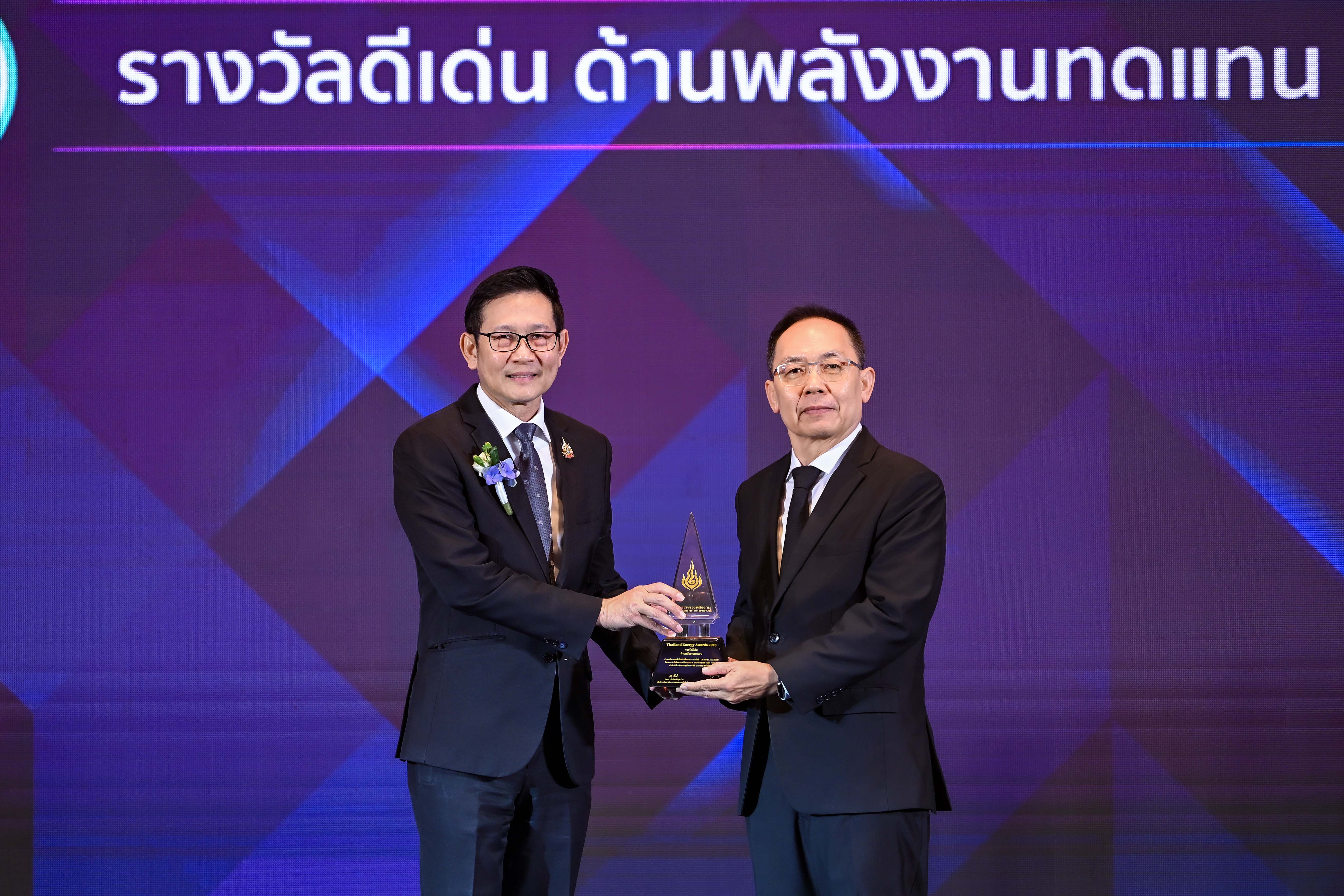 ฟาร์มคอมเพล็กซ์ไก่ไข่ซีพีเอฟ เปลี่ยนของเสียให้เป็นพลังงาน  สร้างโมเดลผลิตอาหารยั่งยืน  