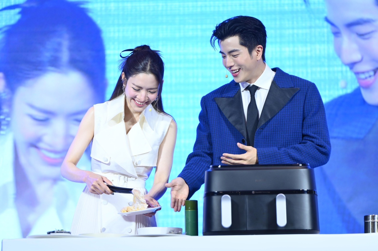 Philips AirFryer จัดงาน “ฟิลิปส์หม้อทอดที่ใช่ เหมือนเจอคู่ใจที่ชอบ” พร้อมชวน แอฟ – นนกุล โชว์โมเมนต์หวานผ่านการทำอาหารสุดฟิน
