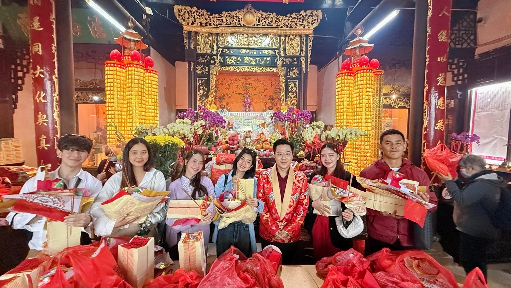  ‘หมอช้าง’ จับมือ ‘การท่องเที่ยวมาเก๊าประจำประเทศไทย’ เบิกฤกษ์ความปัง  จัดทริปร่วมพิธี “เปิดคลังสมบัติเจ้าแม่กวนอิม” เหล่าคนดังร่วมมู หนึ่งปีมีแค่ครั้งเดียว