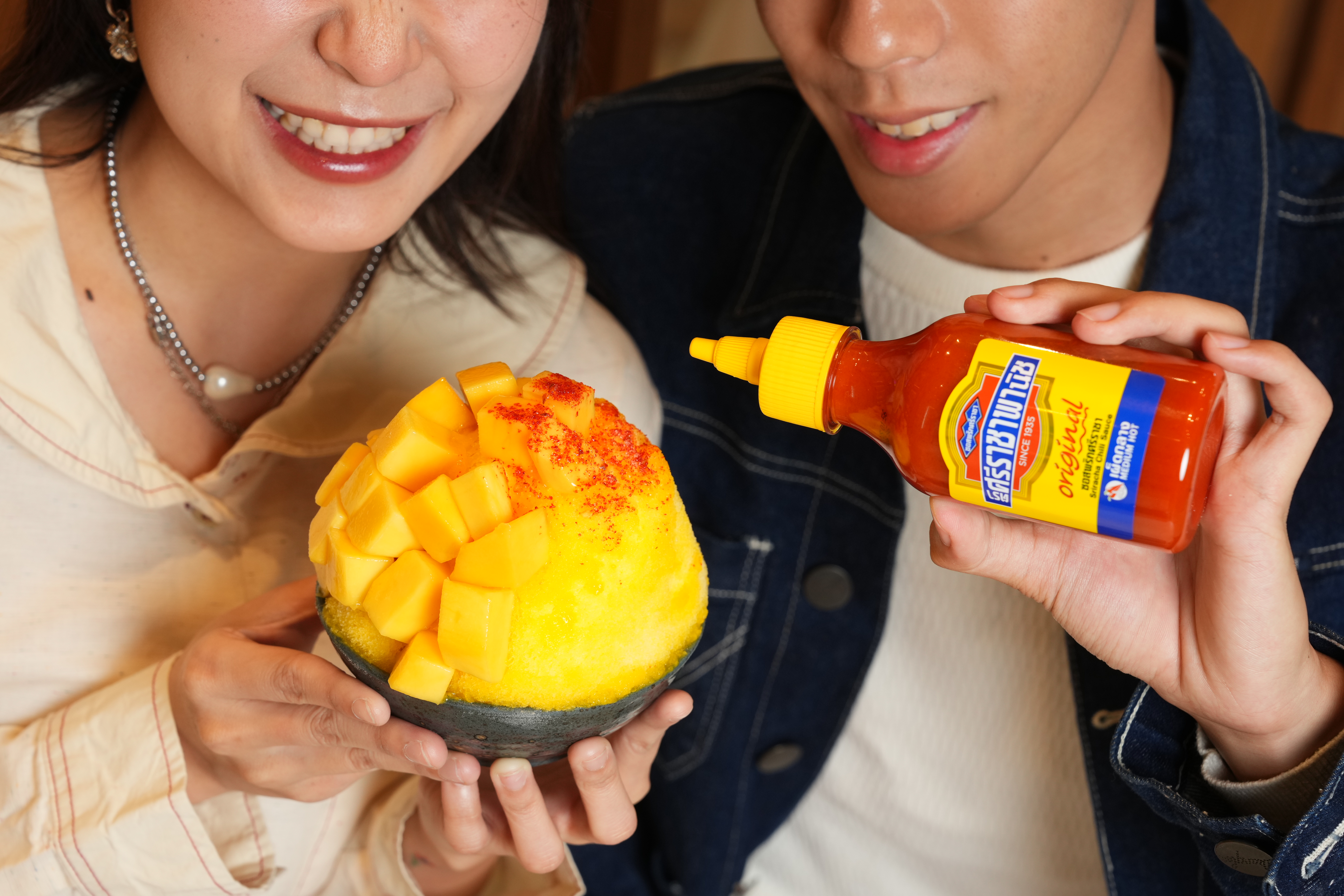 “ซอสพริกศรีราชาพานิช” ดึงครีเอเตอร์ชาวต่างชาติร่วมสร้าง Viral Marketing กระตุ้นนักท่องเที่ยวลองชิมเมนูใหม่จากแบรนด์ “After You”