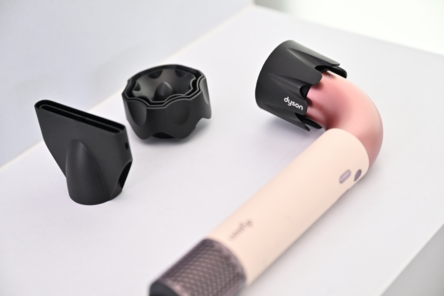คนไทยเตรียมตัว! Dyson โชว์เทคโนโลยีเพื่อเส้นผมล่าสุด  กับเครื่องเป่าผมที่น้ำหนักเบาแต่แรงที่สุดของ Dyson Dyson Supersonic rTM พร้อมให้จับจองเร็ว ๆ นี้