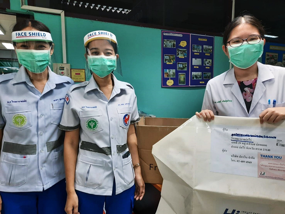 "ไฮ-เจ็ท" ส่งต่อน้ำใจ ต้านภัยโควิด-19 บริจาค Face Shield ช่วยบุคลากรทางการแพทย์