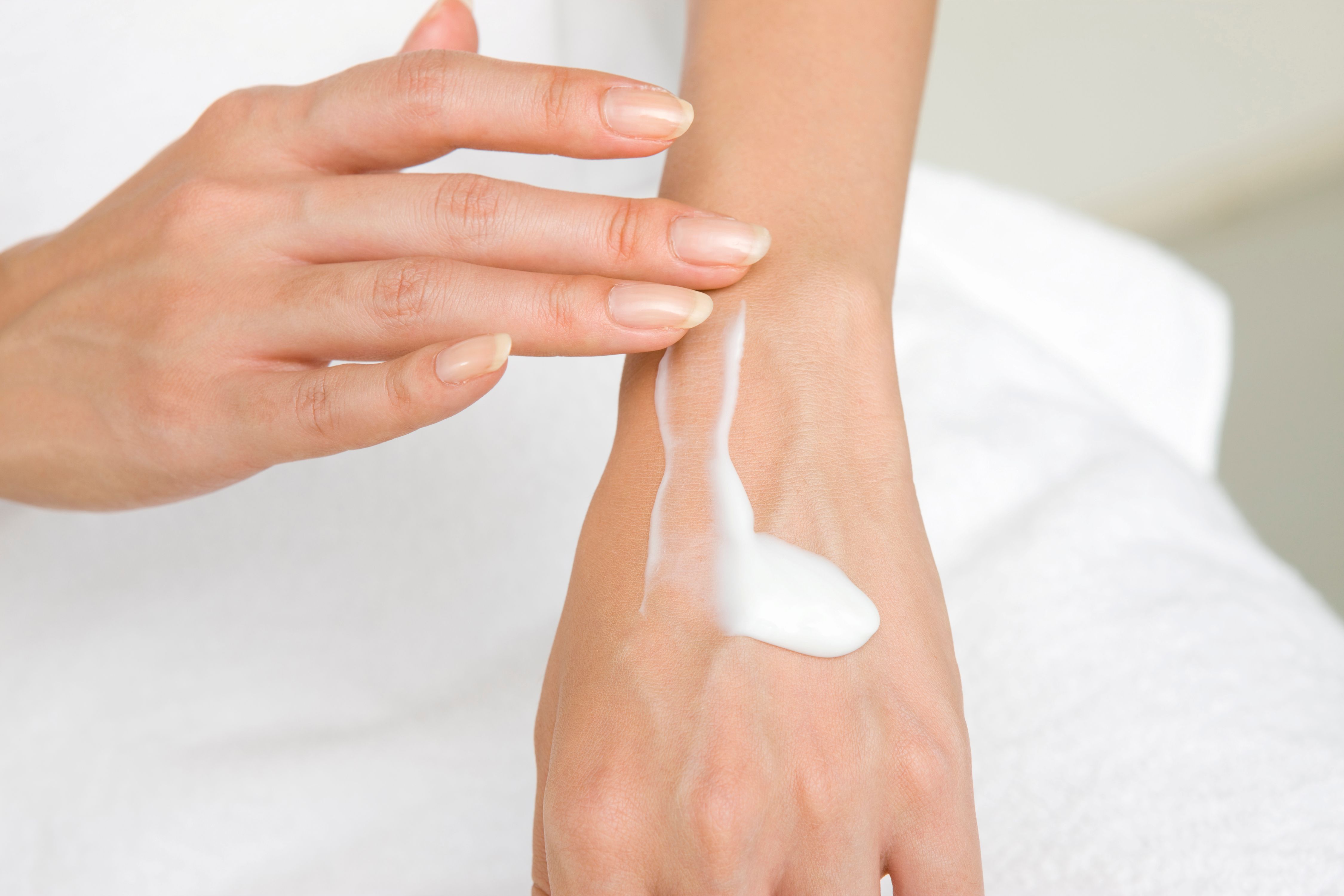 “กิฟฟารีน”ชวนอัพผิวชุ่มรับลมหนาว จัดการผิวแห้งให้กลายเป็นผิวนุ่มชุ่มชื้น  เตรียมฉลองเทศกาลแห่งความสุข