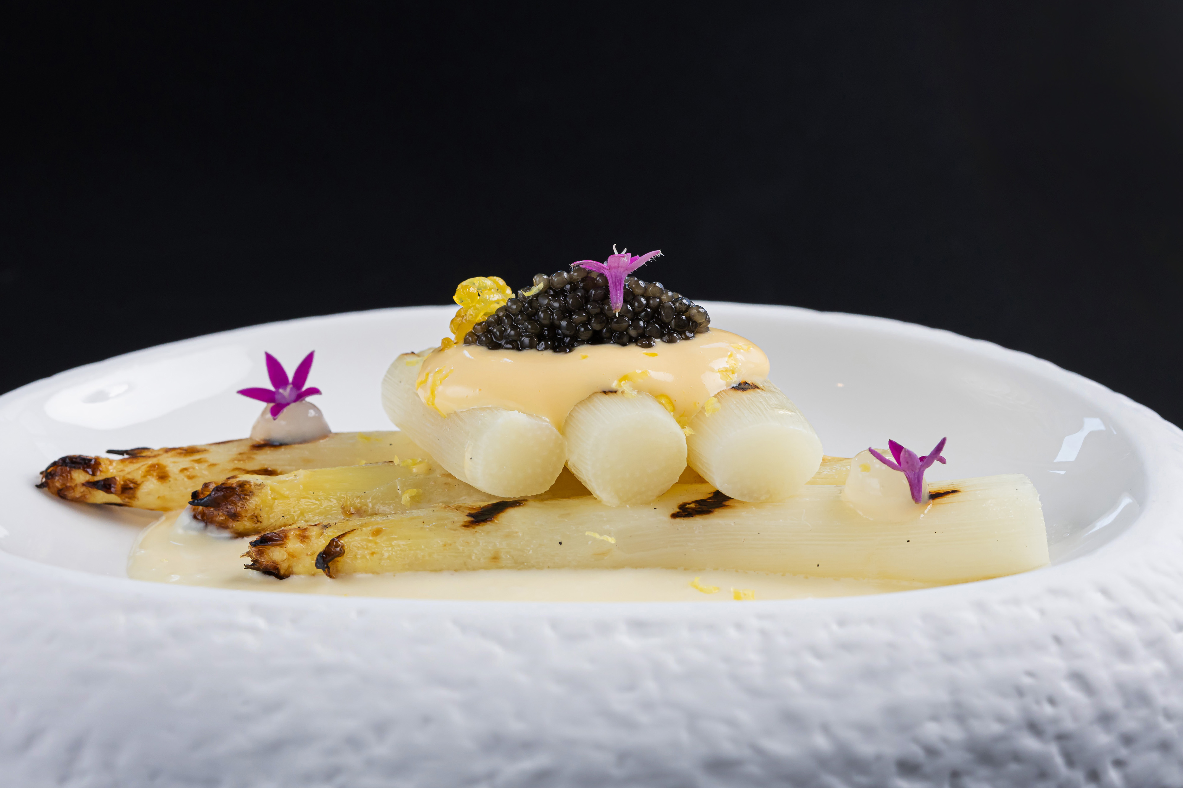 ยกความสดจากท้องทะเลสู่ใจกลางเมือง กับบุฟเฟ่ต์ซีฟู้ดสุดพรีเมียม ณ ห้องอาหารเวนติซี โรงแรมเซ็นทาราแกรนด์ฯ เซ็นทรัลเวิลด์ สำนักพิมพ์แม่บ้าน