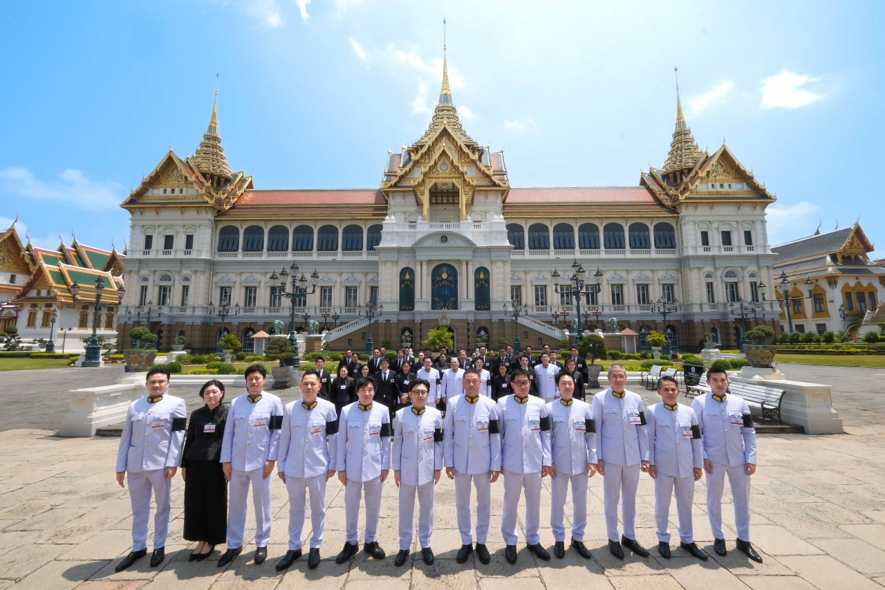 กลุ่มบริษัทฟูจิฟิล์มในประเทศไทย ร่วมเป็นเจ้าภาพพระพิธีธรรมสวดพระอภิธรรมพระบรมศพสมเด็จพระนางเจ้าสิริกิติ์ พระบรมราชินีนาถ พระบรมราชชนนีพันปีหลวง สำนักพิมพ์แม่บ้าน