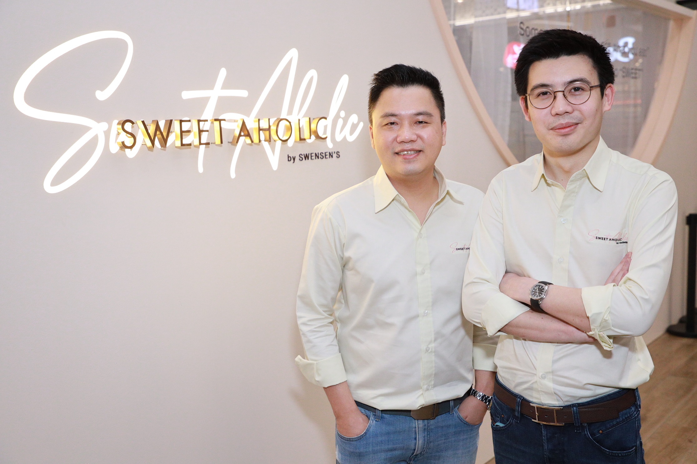 สเวนเซ่นส์ ยืนหนึ่งส่ง “สวีท อะฮอลิค” ร้านขนมหวานแบรนด์ใหม่ล่าสุดลุยตลาด มาพร้อมเมนูรูปแบบใหม่ “ครัวซองต์ไอศกรีม” สูตรพิเศษ ห้ามพลาดคอนเทนต์ส่งท้ายปี