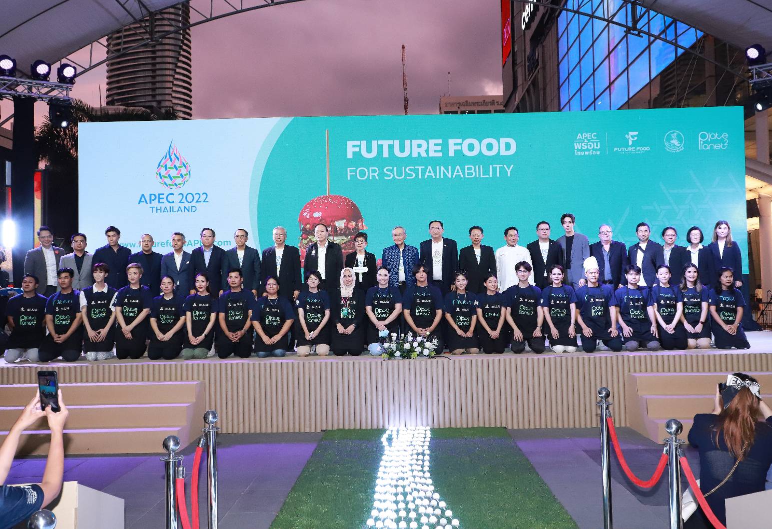 รัฐบาล ชวนชิม “เมนูอาหารอนาคต” ฝีมือคนไทย ครีเอทขึ้นใหม่ต้อนรับผู้นำ 21 เขตเศรษฐกิจ ในโครงการ APEC Future Food for Sustainability