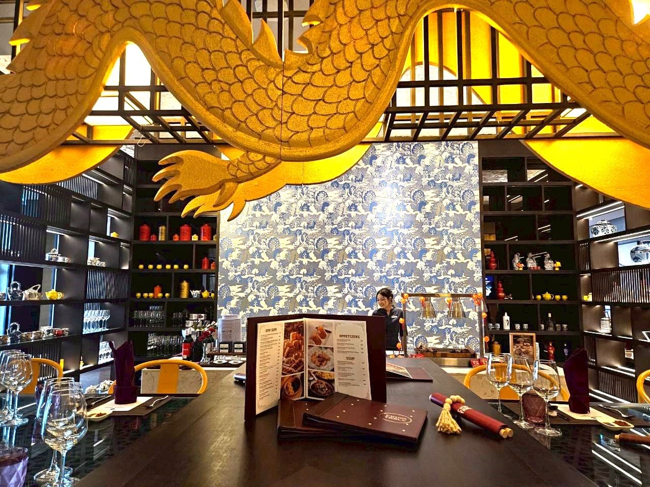 ตามไปชิม 6 เมนูไฮไลต์จาก “เชฟสุพรรณ์ ทนทาน” เชฟอาหารจีนคนใหม่แห่ง China Table บทพิสูจน์ความอร่อยที่สายฟู้ดดี้ตัวจริง ห้ามพลาด!