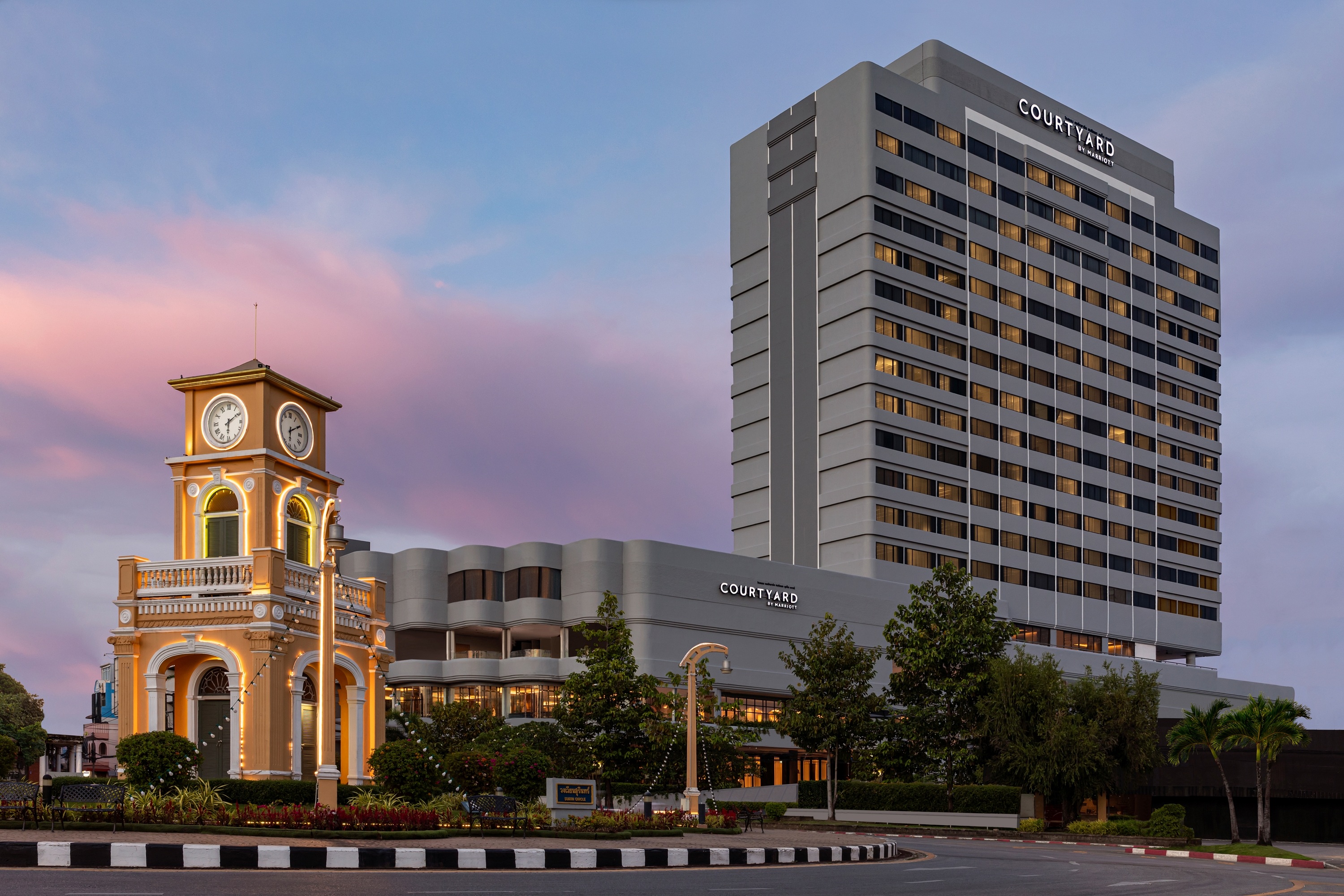 สัมผัสเสน่ห์ทางวัฒนธรรม พร้อมพักผ่อนอย่างมีสไตล์กับแพ็กเกจห้องพัก “Phuket Town Retreat” ที่ โรงแรมคอร์ทยาร์ด แมริออท ภูเก็ต ทาวน์ 