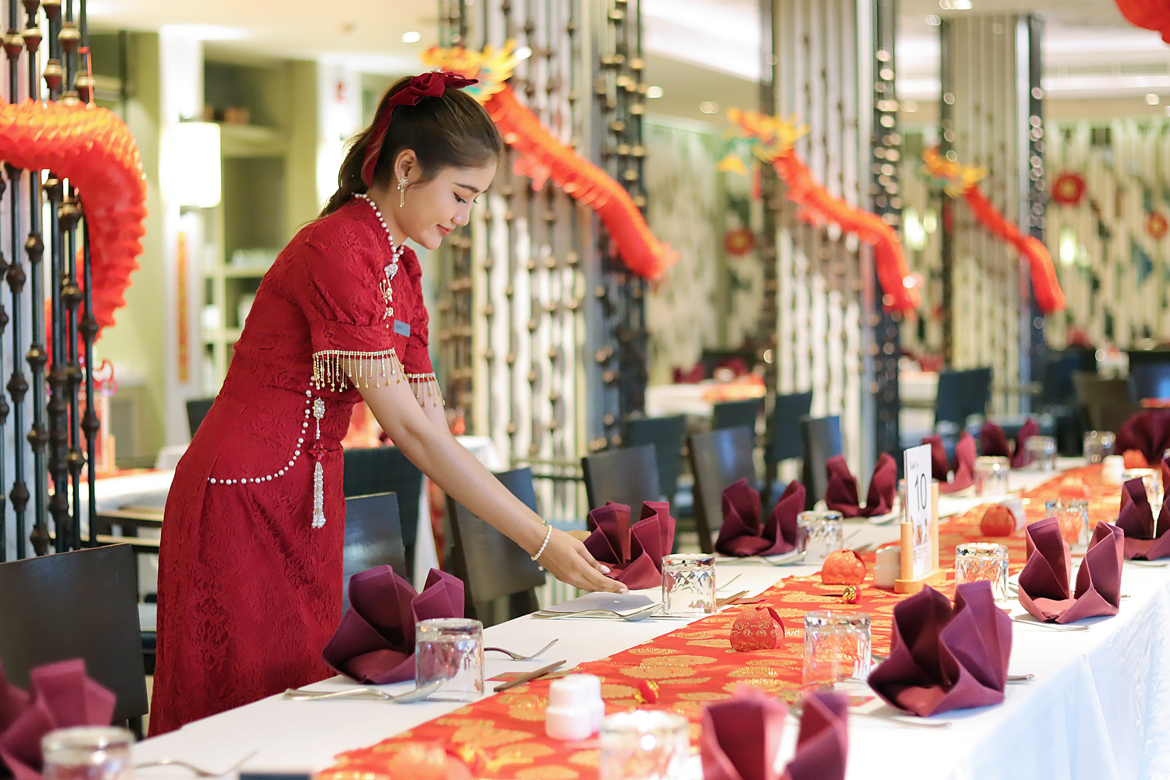 ฉลองเทศกาลตรุษจีน ปี 2568 ต้อนรับปีมะเส็ง กับมื้อค่ำสุดอลังการ ณ ภูเก็ต แมริออท รีสอร์ท แอนด์ สปา, ในยาง บีช