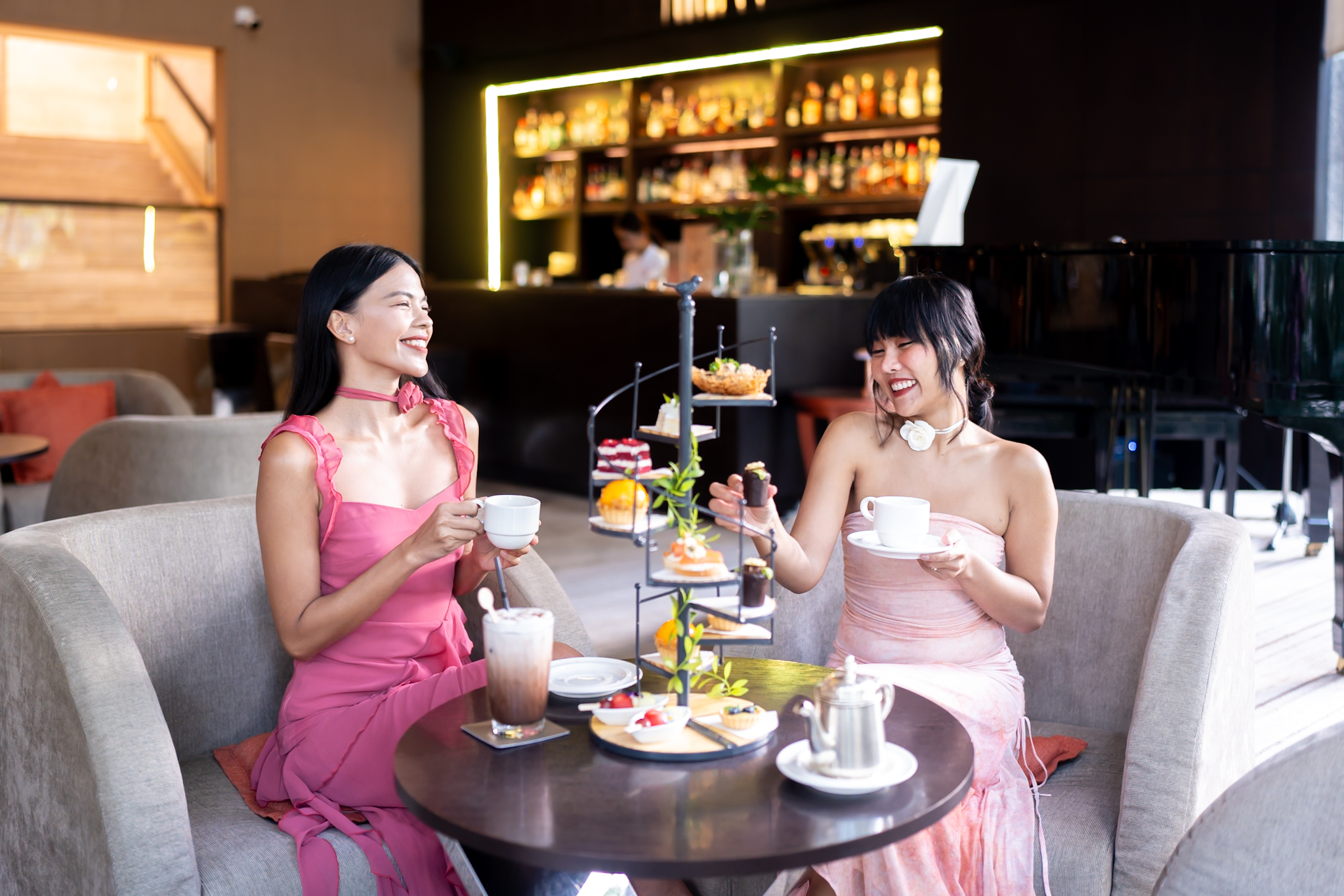 เฉลิมฉลองวันสตรีสากลอย่างมีสไตล์ ในบรรยากาศสบายๆ กับโปรโมชั่น ‘Toast to Her’ สุดพิเศษ  ที่ เมโทร เลานจ์ โรงแรมอวานี รัชดา กรุงเทพฯ