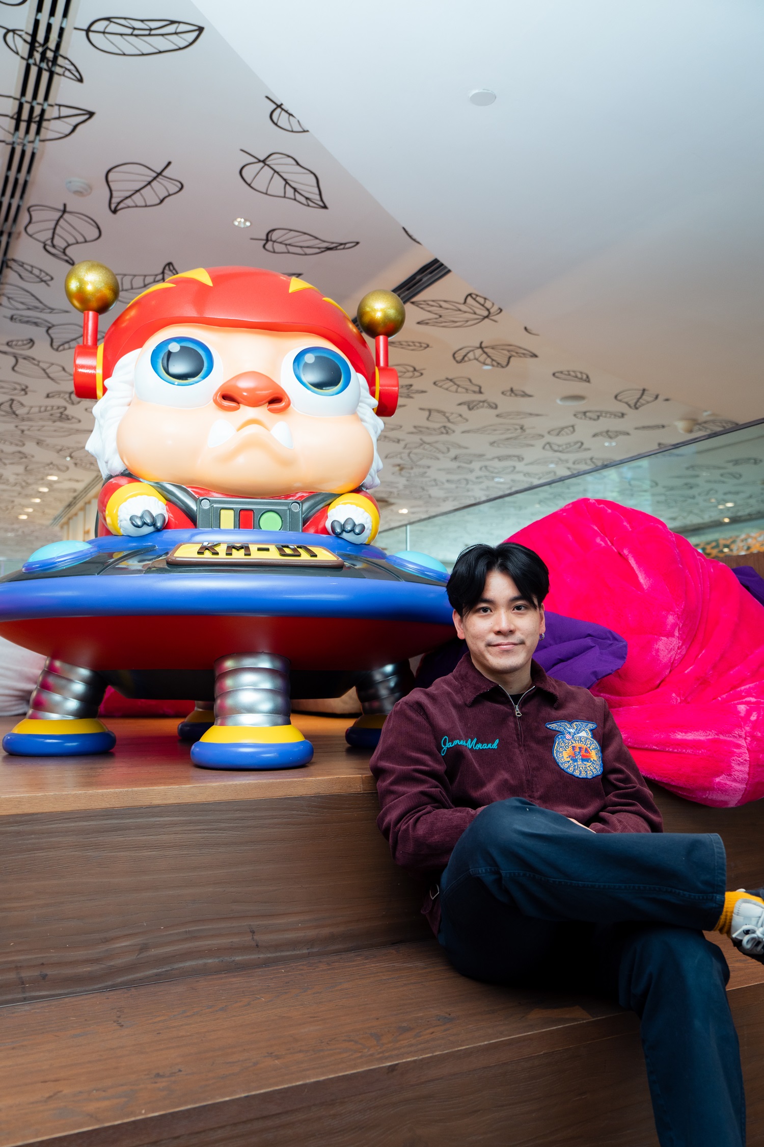 พุ่งทะยานสู่จักรวาลยุค 80s! OPEN HOUSE จับมือ MRKREME และ ARTXP  เปิดพื้นที่แห่งมิตรภาพ “MRKREME: THE FLUFFY GALAXY”  เริ่มแล้ววันนี้! ณ OPEN HOUSE ชั้น 6 เซ็นทรัล เอ็มบาสซี สำนักพิมพ์แม่บ้าน