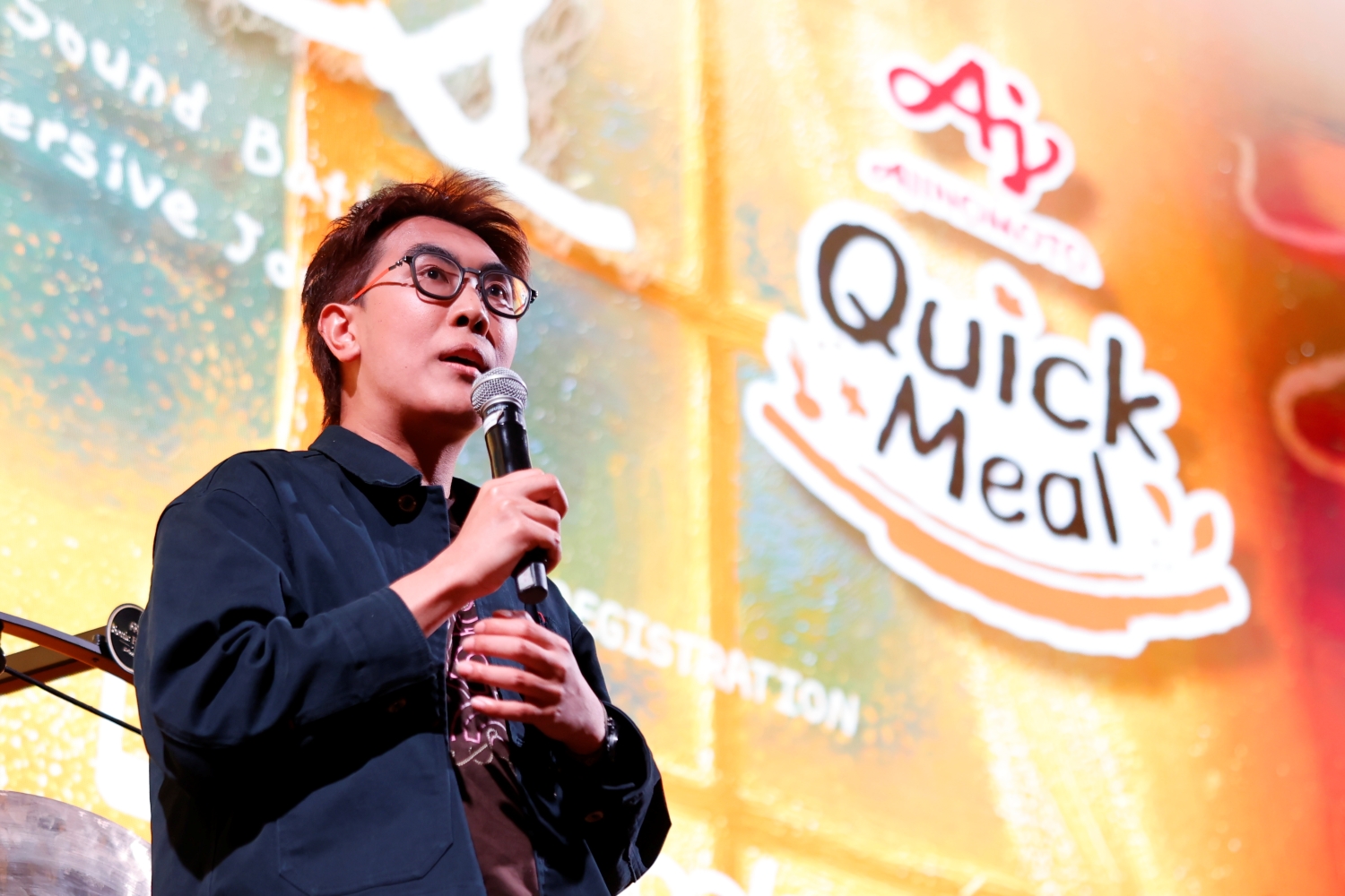 อายิโนะโมะโต๊ะ ควิก มีล ชวนโอบกอดหัวใจให้อุ่นละมุน ผ่านประสบการณ์ Edible Immersive Sound Bath ครั้งแรกในไทย กับ ‘ViVa La MESS Presented by Ajinomoto Quick Meal’