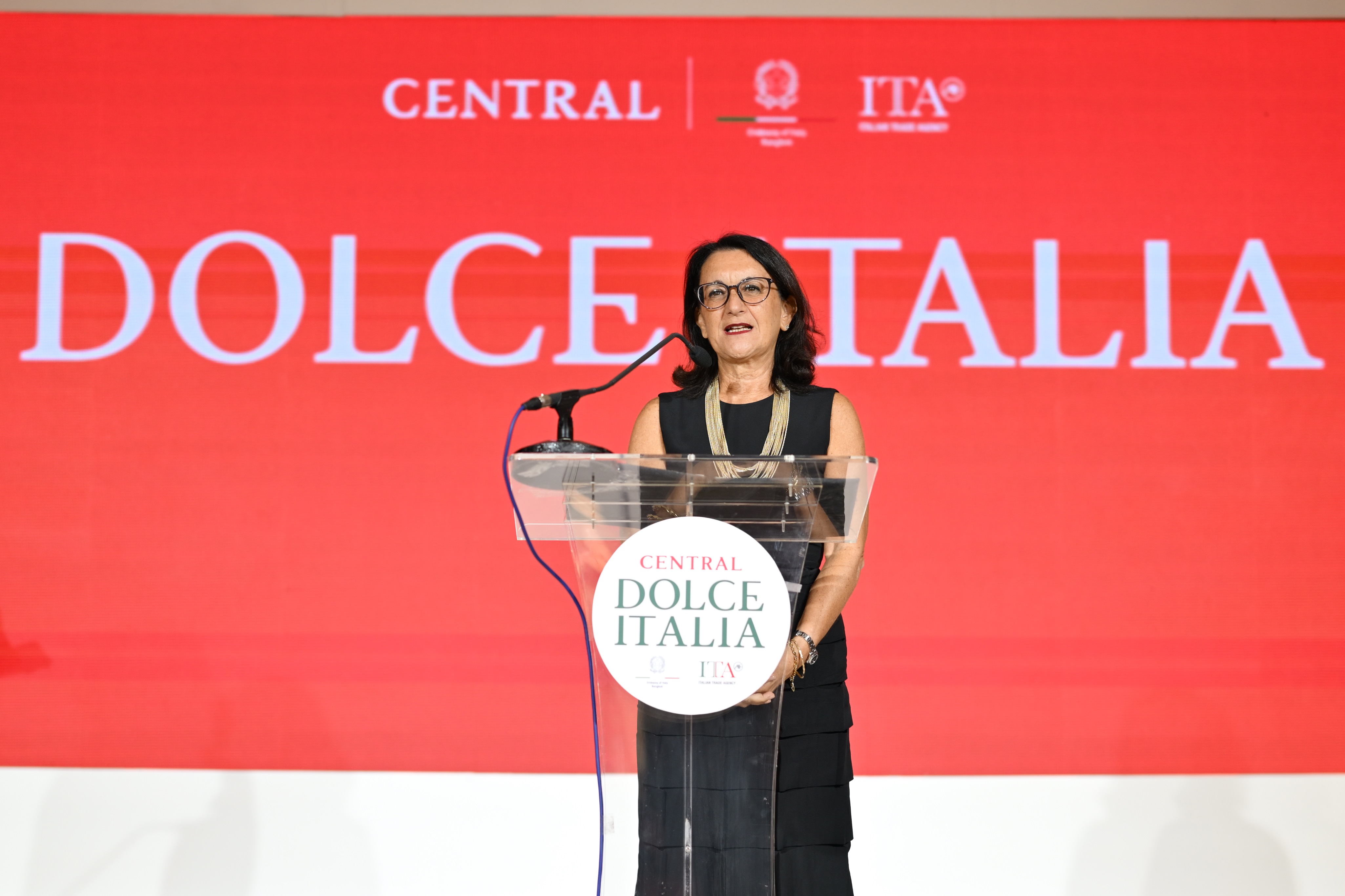 ห้างเซ็นทรัล จัดงาน “Central Dolce Italia” ชวนสัมผัสมนต์เสน่ห์แห่งอิตาลี  ในบรรยากาศสุดชิคริมทะเลเมดิเตอร์เรเนียน ณ ใจกลางกรุงเทพฯ พร้อมแบรนด์อิตาลีชั้นนำ 3 ก.ย. 68 – 31 ต.ค. 68 ที่ห้างเซ็นทรัล 
