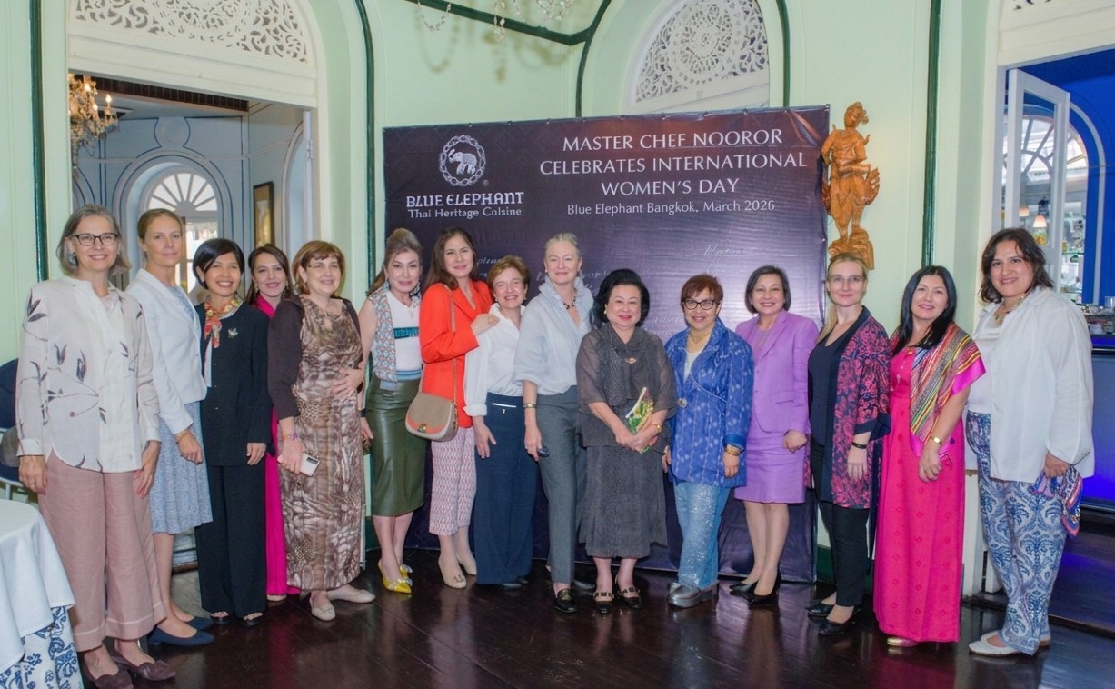 บลู เอเลเฟ่นท์ จัดงานเลี้ยง “Fun & Fabulous Luncheon with Lady Ambassadors”  ในโอกาสวันสตรีสากล สำนักพิมพ์แม่บ้าน