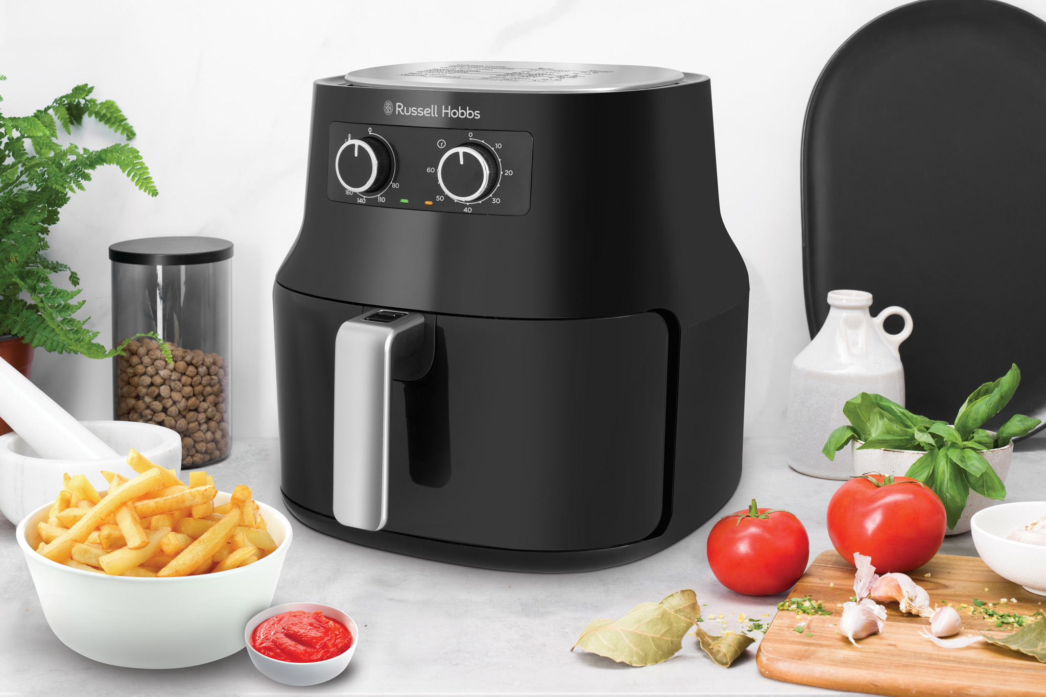 เปลี่ยนเมนูเดิมๆ เป็นเมนูเพื่อสุขภาพรสเลิศ ด้วยหม้อทอดไร้น้ำมัน Healthy Air Fryer ขนาด 3.5 ลิตร จาก รัสเซล ฮ๊อบส์ (Russell Hobbs)