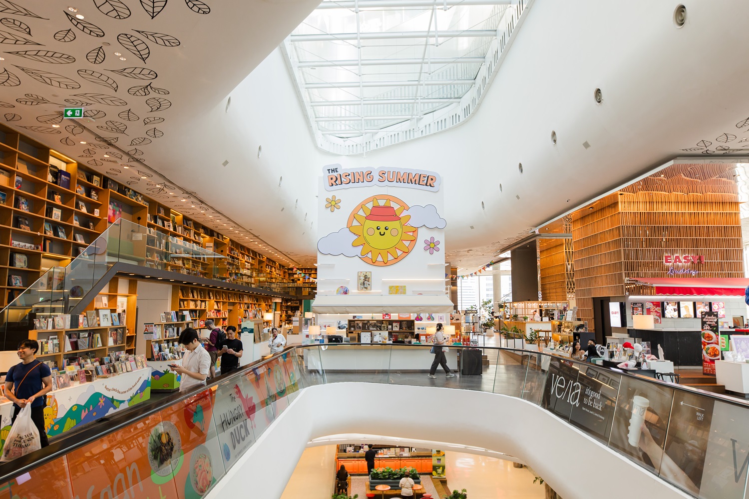 เริ่มแล้วกับงาน “THE RISING SUMMER” ปลุกพลังซัมเมอร์ไปกับ “น้องซันซัน”  นำทัพร่วมสร้างสีสันรับหน้าร้อนตลอดเดือนเมษายนนี้ ที่ Open House 