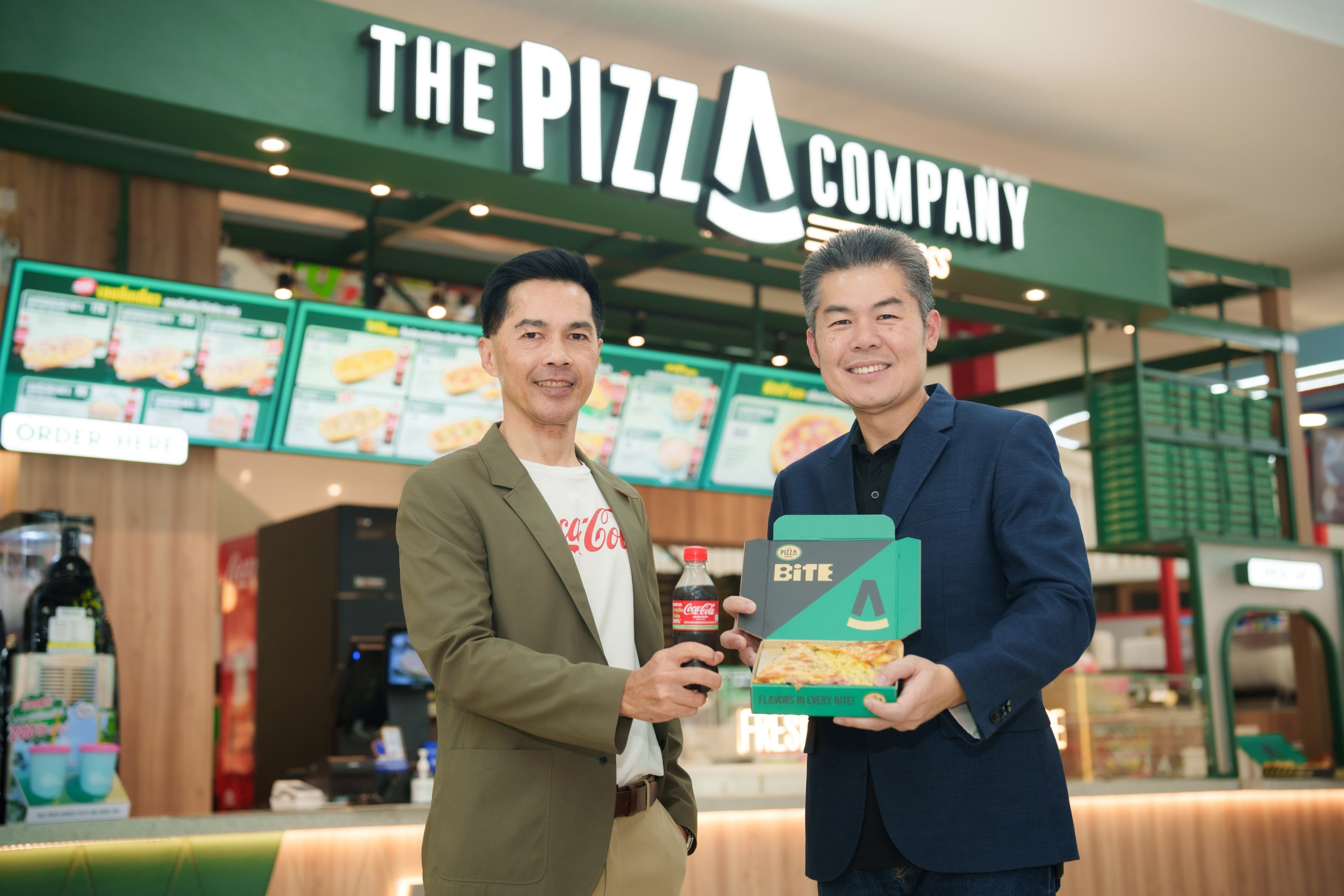 ไทยน้ำทิพย์ โคคา-โคล่า ผนึก เดอะ พิซซ่า คอมปะนี เดินหน้าความร่วมมือ สานต่อความสำเร็จ ส่งเซตเมนูคู่ ”โค้ก” พร้อมดันโมเดลใหม่ The Pizza Company Express เจาะเทรนด์ Grab & Go 