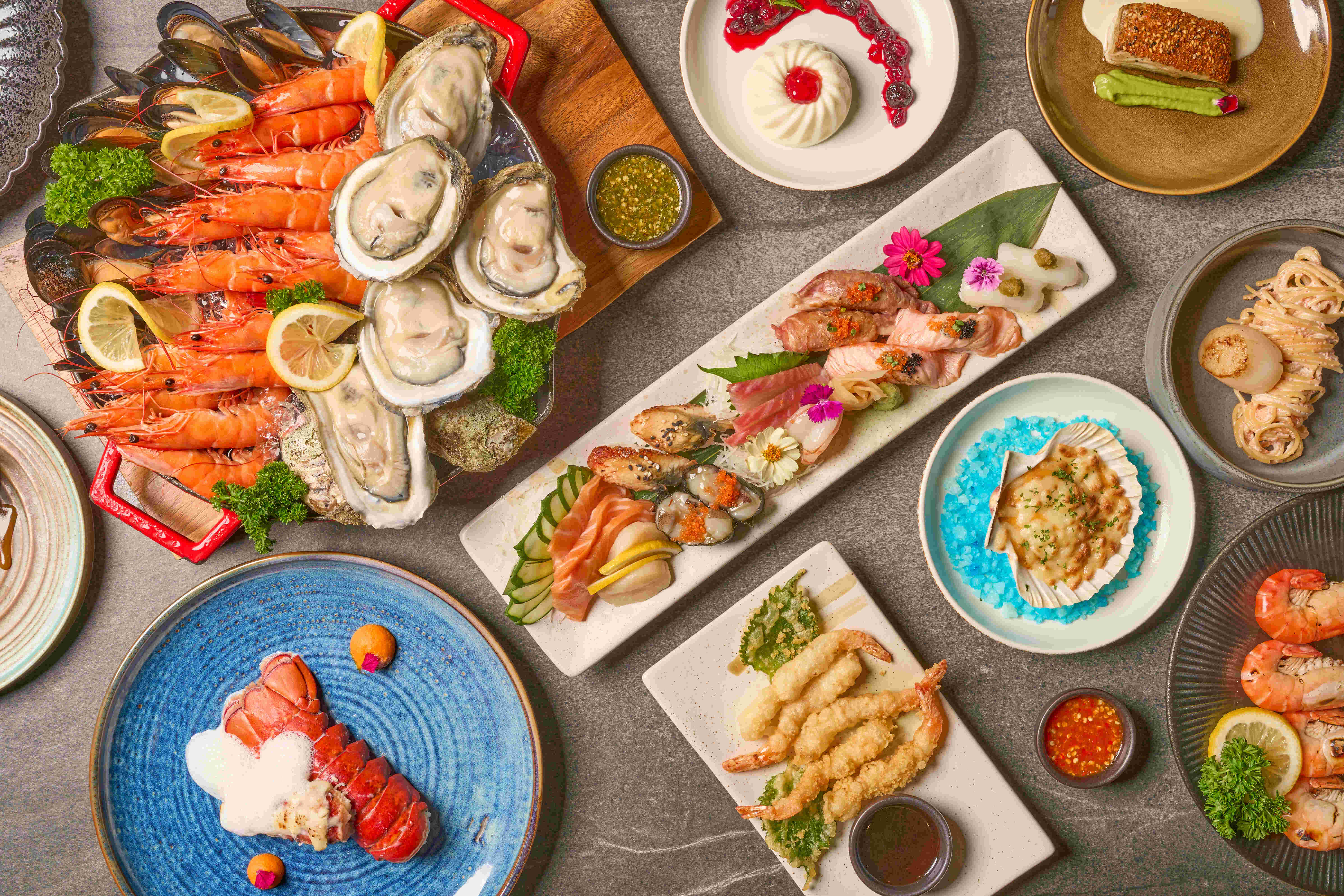 ห้องอาหารสกายไลน์ (Skyline) โรงแรมอวานี พลัส ริเวอร์ไซด์ กรุงเทพฯ เปิดตัว “Skyline Feast & Flavour – Where you can EAT it all!” พรีเมียมบุฟเฟ่ต์เมนูใหม่ล่าสุด และ Unlimited    A-la-cart สั่งได้ไม่อั้นเพิ่มกว่า 40 เมนู พร้อมดีลสุดคุ้มซื้อ 1 แถม 1 ในงานไทยเที่ยวไทยครั้งที่ 67 วันที่ 24-27 สค.นี้