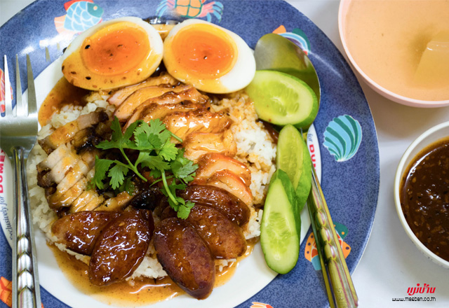 ข้าวหมูแดง ข้าวหมูแดง