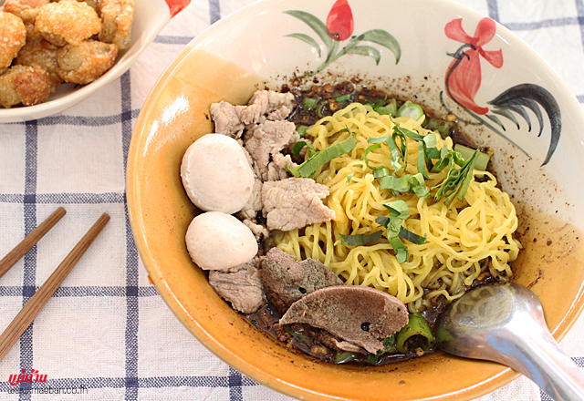 บะหมี่หมูน้ำตก บะหมี่หมูน้ำตก